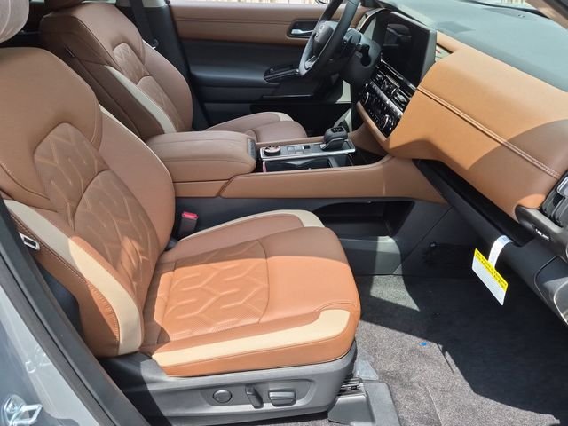 New 2026 Boulder Gray Pearl Nissan Platinum image 29