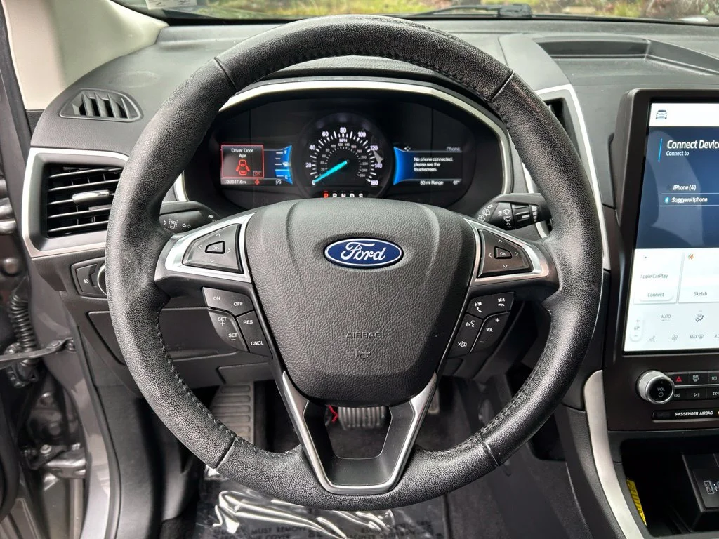Used 2021 Gray Ford SEL image 16