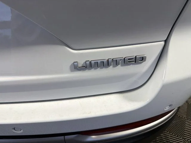 New 2026 White Jeep  image 11