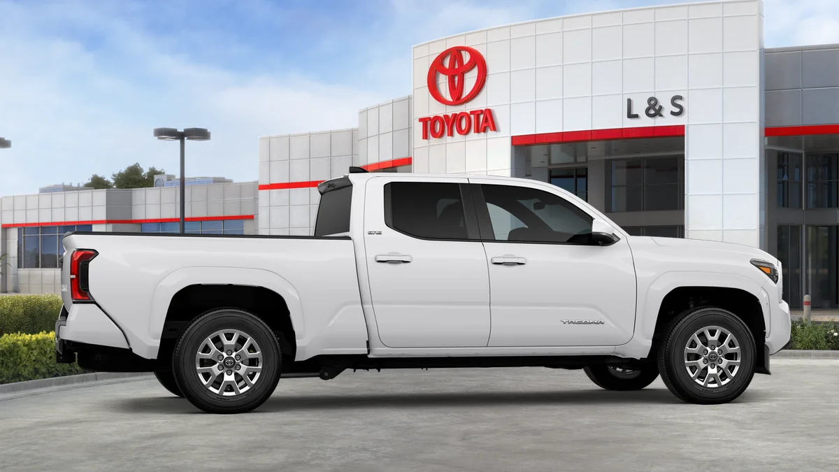 New 2026 Ice Cap Toyota SR5 image 23