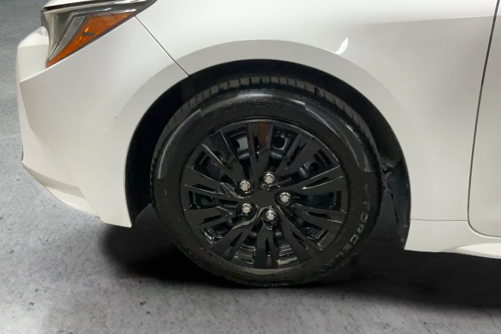Used 2021 White Toyota LE image 24