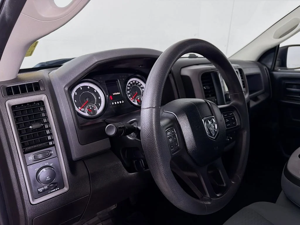 Used 2019 Maroon Ram Express image 10