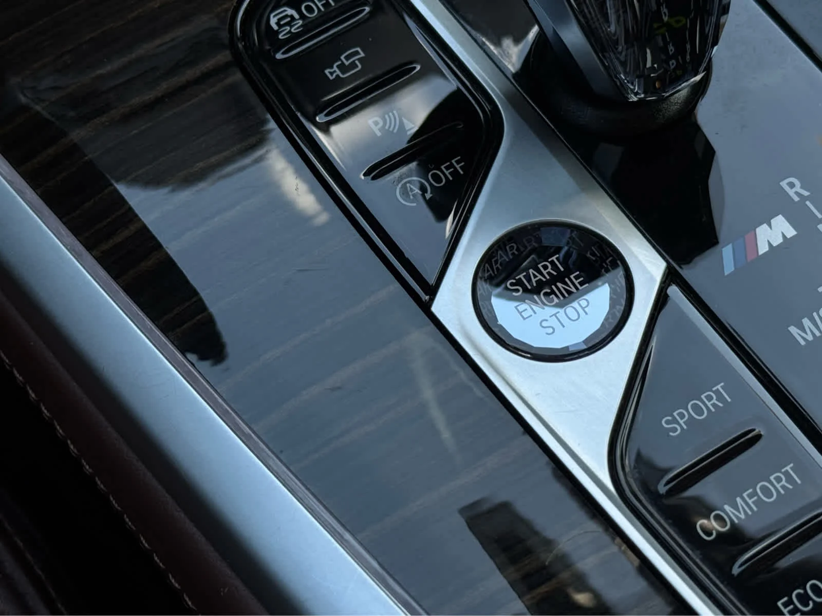 Used 2021 Carbon Black Metallic BMW M50i image 18