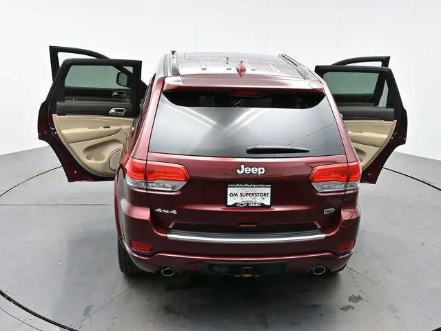 Used 2018 Velvet Red Pearlc Jeep Overland image 43