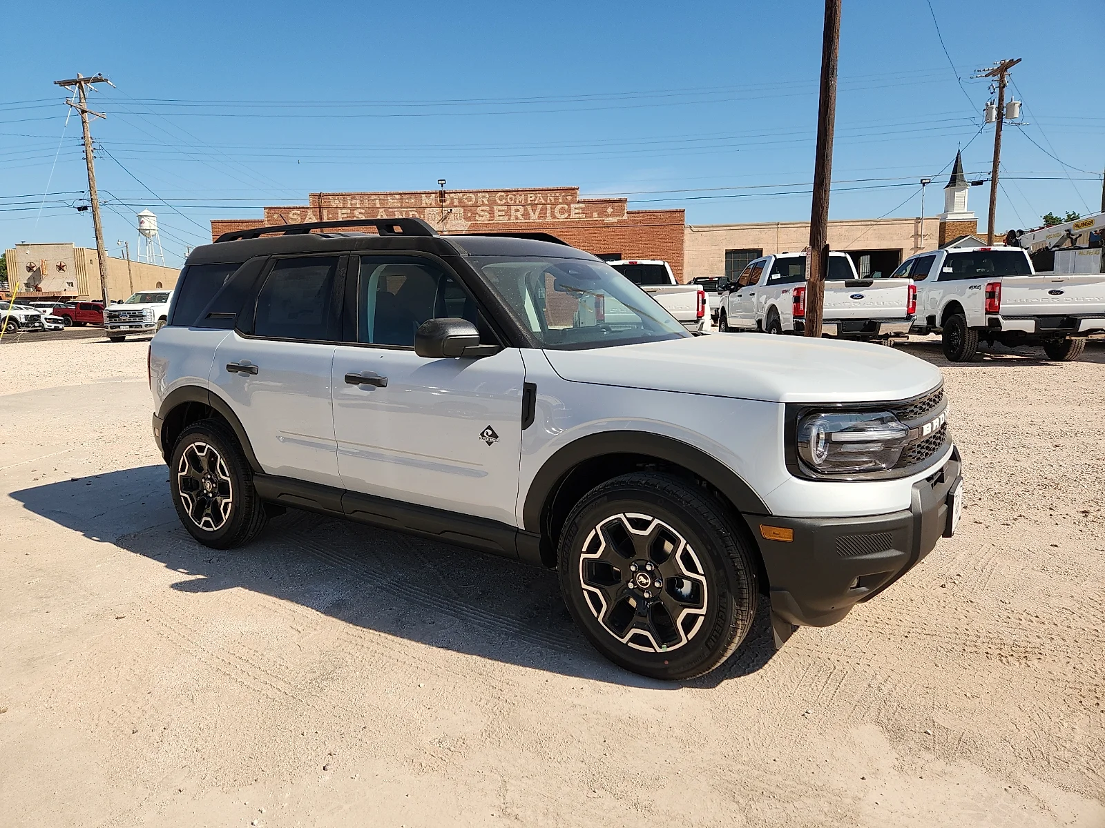 New 2026 Space White Metallic Ford Outer Banks® image 8