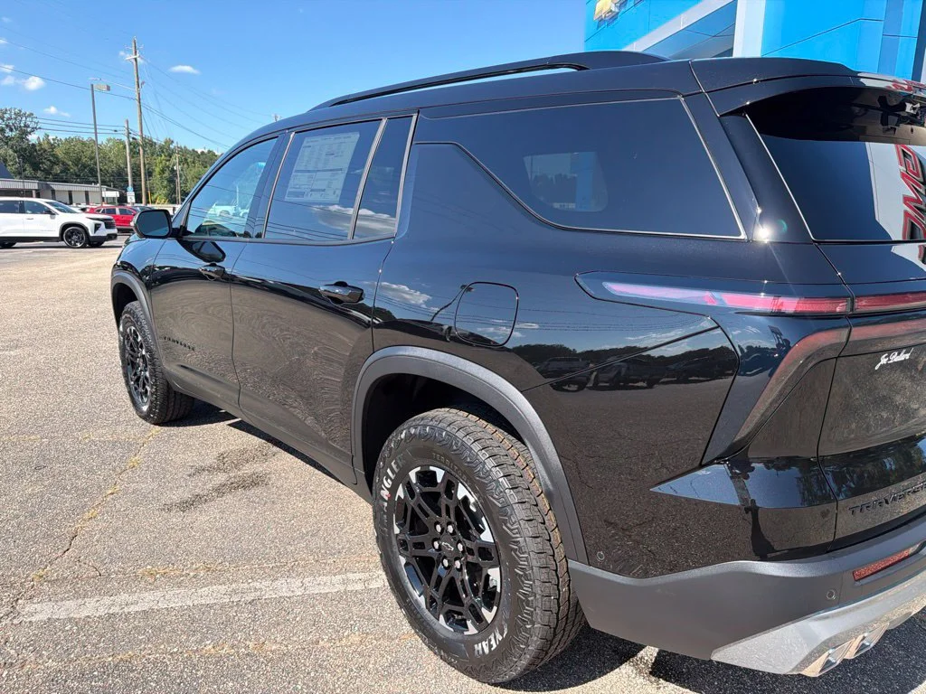 New 2027 Mosaic Black Metallic Chevrolet Z71 image 3