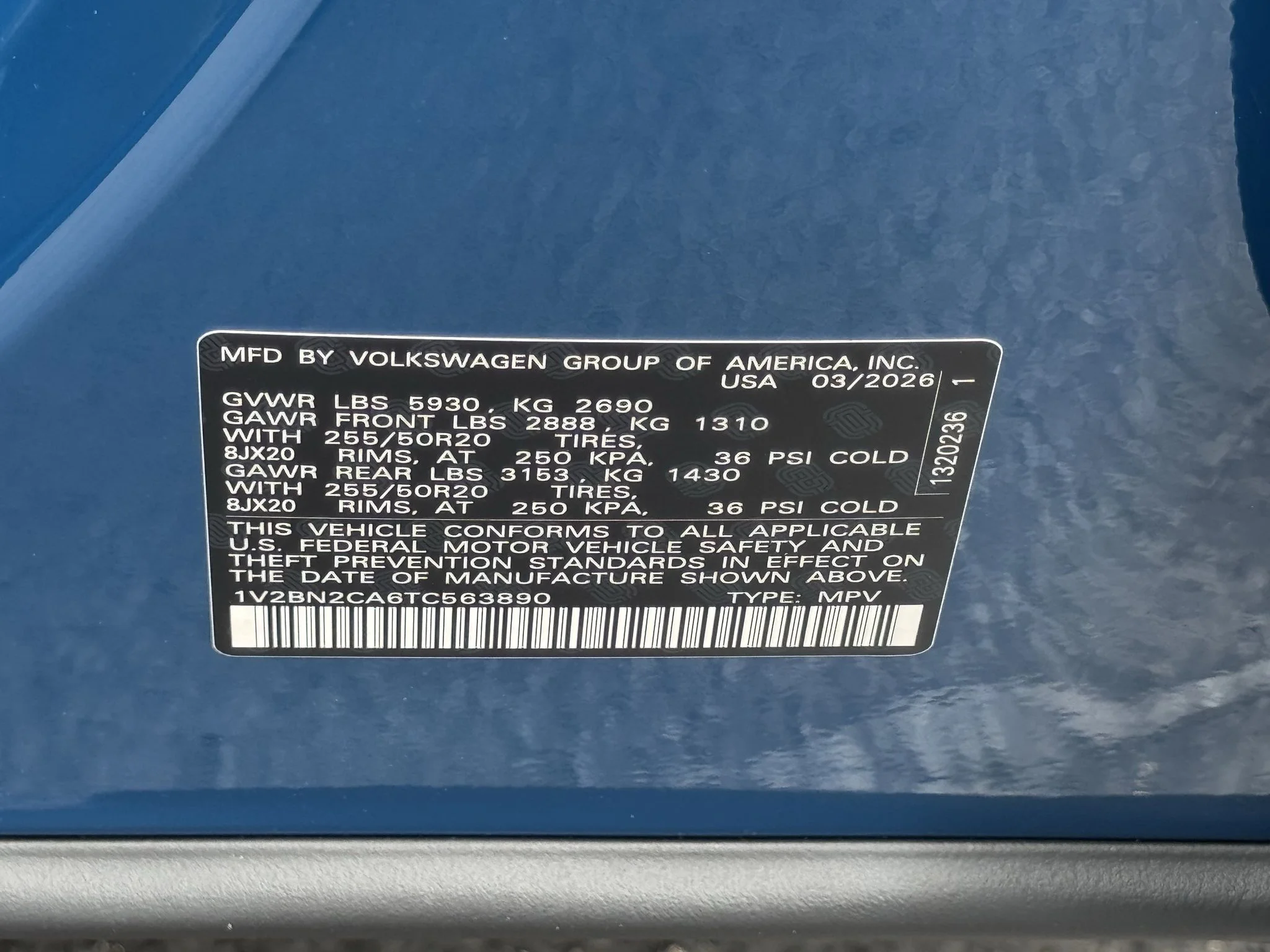 New 2026 Mountain Lake Blue Metallic Volkswagen 2.0T SEL image 38
