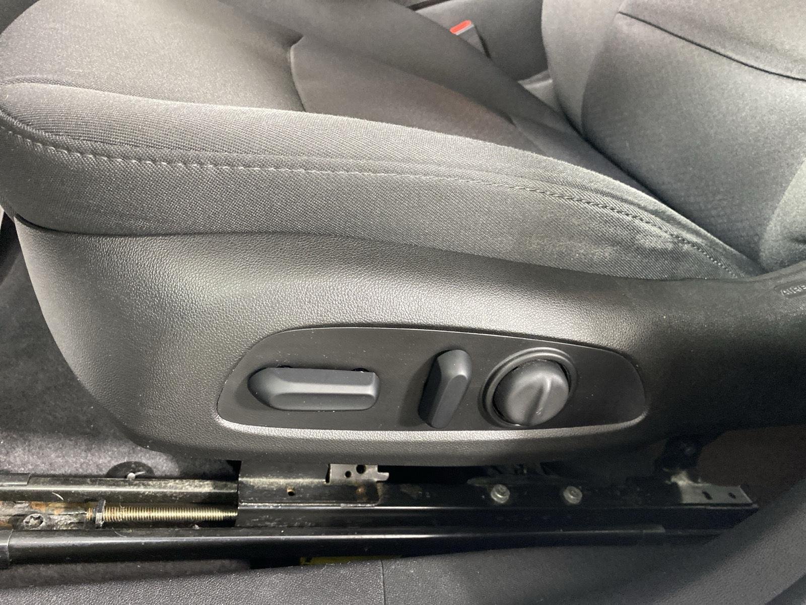 Used 2018 Silver Ice Metallic Chevrolet LT image 13