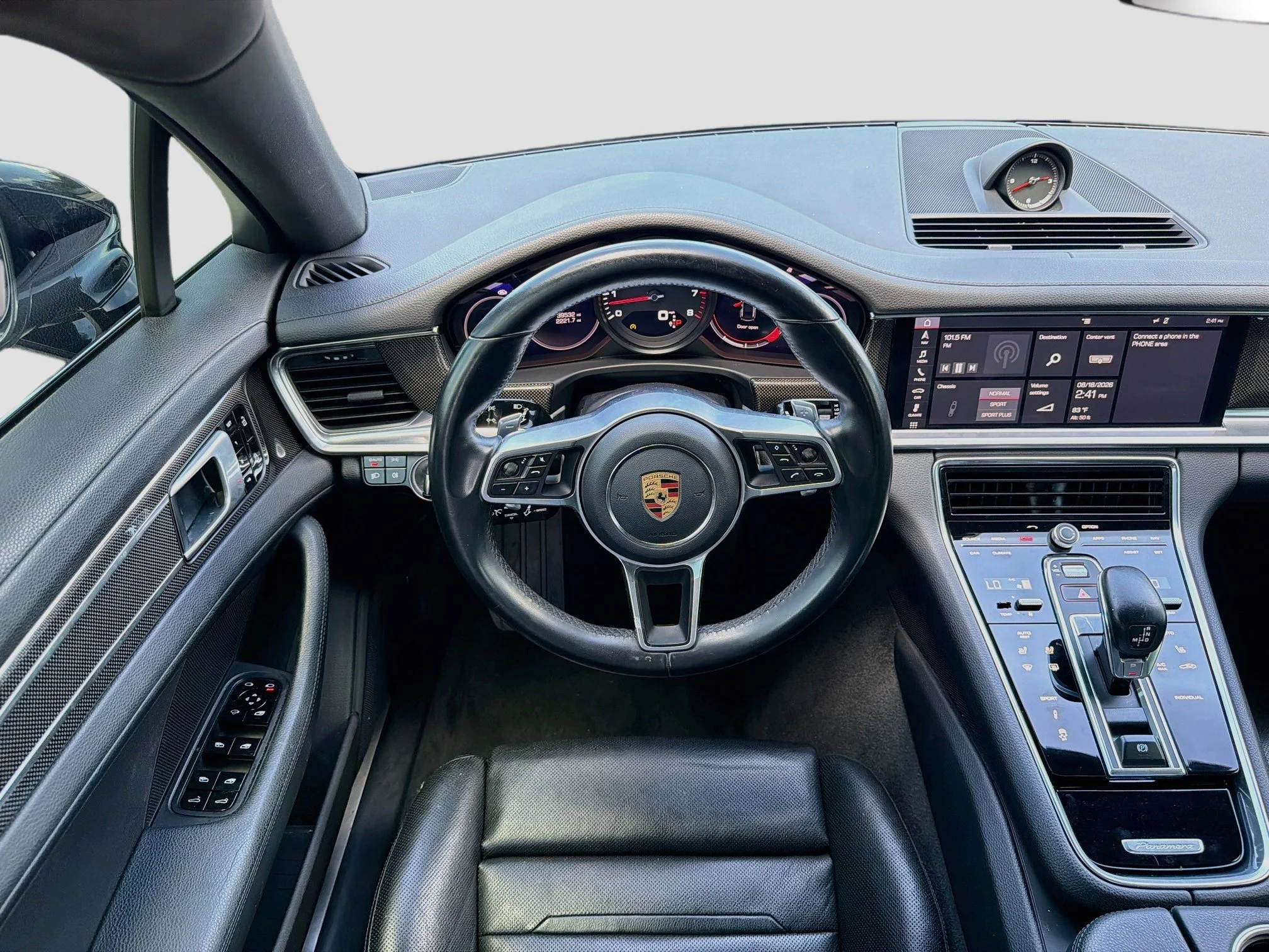 Used 2020 Volcano Grey Metallic Porsche 4 image 17