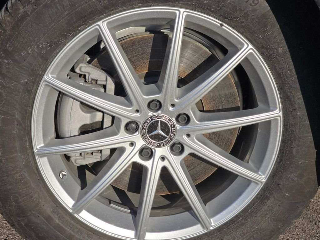 2025 Mercedes-Benz GLE GLE450 - Photo 10