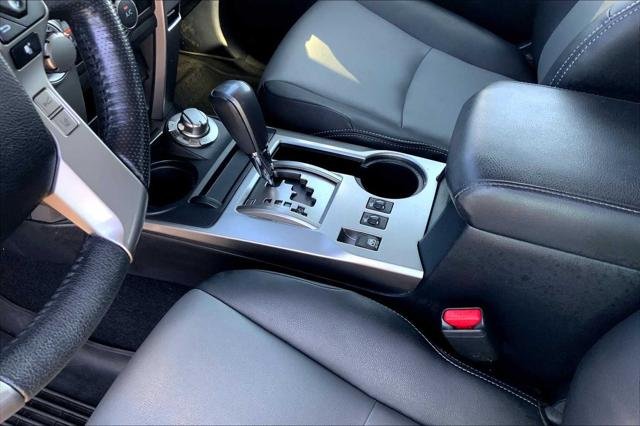 Certified Used 2023 MAGNETIC GRAY MET. Toyota  image 17