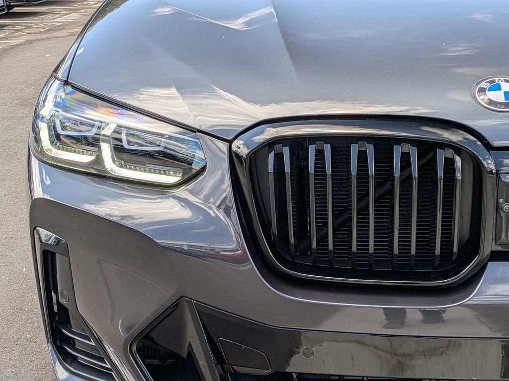 Used 2024 Gray BMW M40i image 17