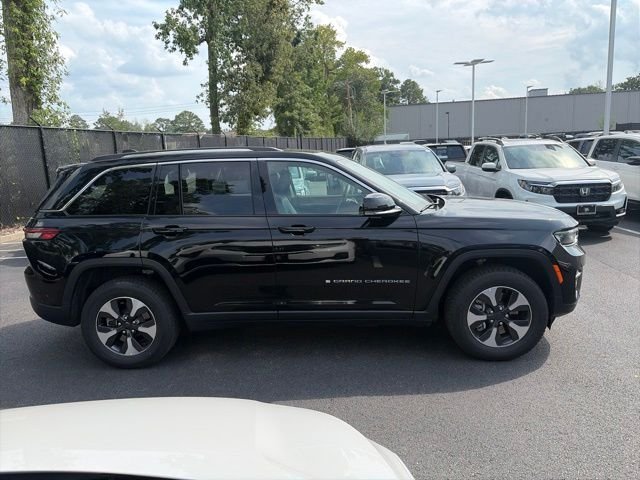 Used 2024 Diamond Black Crystal Pearlcoat Jeep 4xe image 4