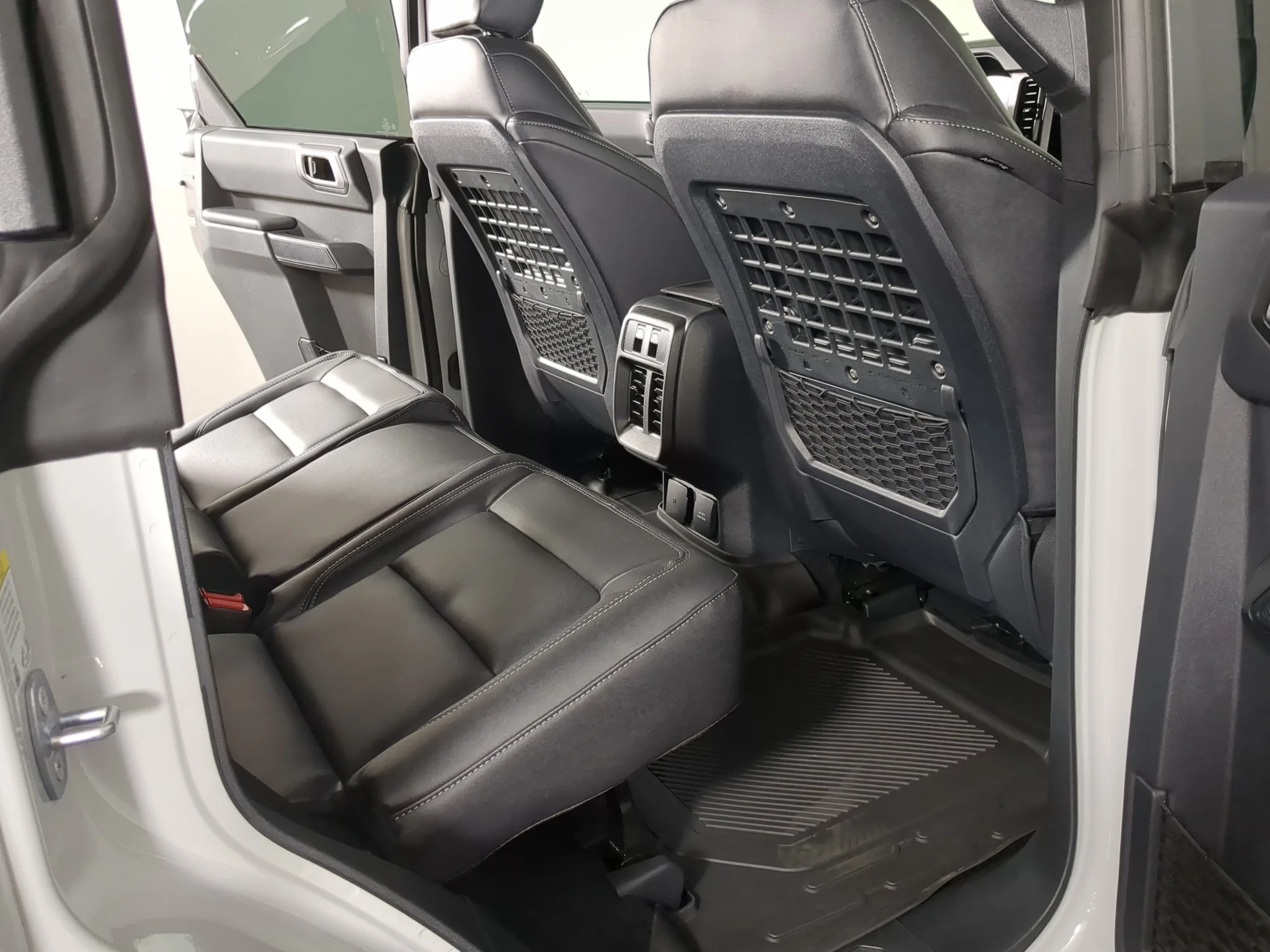 New 2026 Avalanche Gray Ford Big Bend® image 19