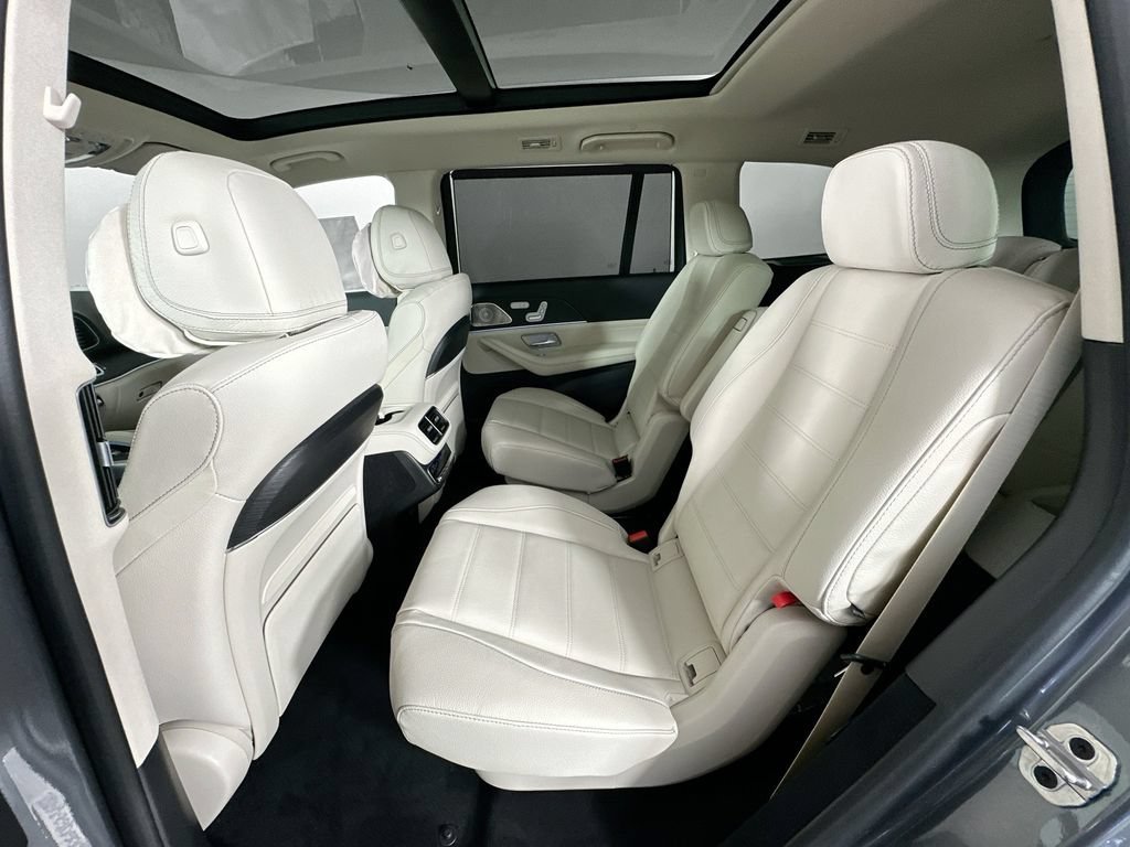 New 2026 Selenite Grey Metallic Mercedes-Benz GLS 450 image 61
