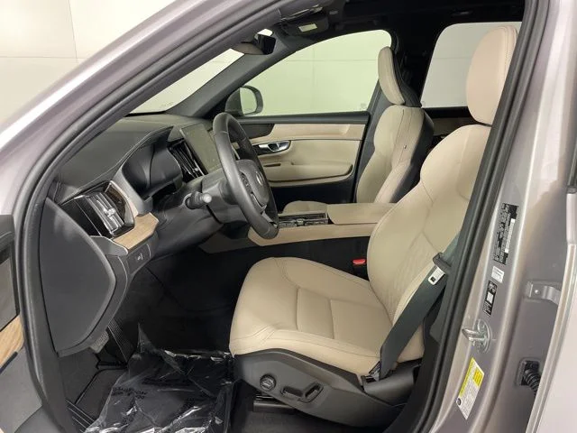 2026 Volvo XC90 Plus - Photo 16