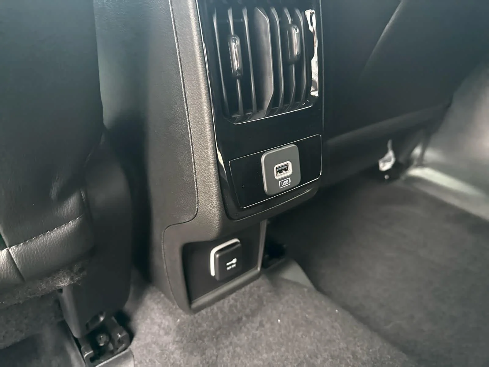 New 2026 Bright White Clearcoat Jeep Limited Altitude image 12