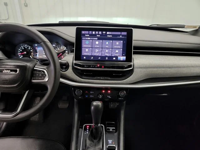 Used 2024 White Jeep Latitude image 24