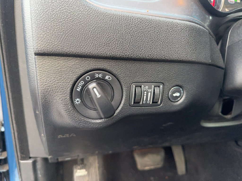 Used 2023 Blue Dodge SXT image 13
