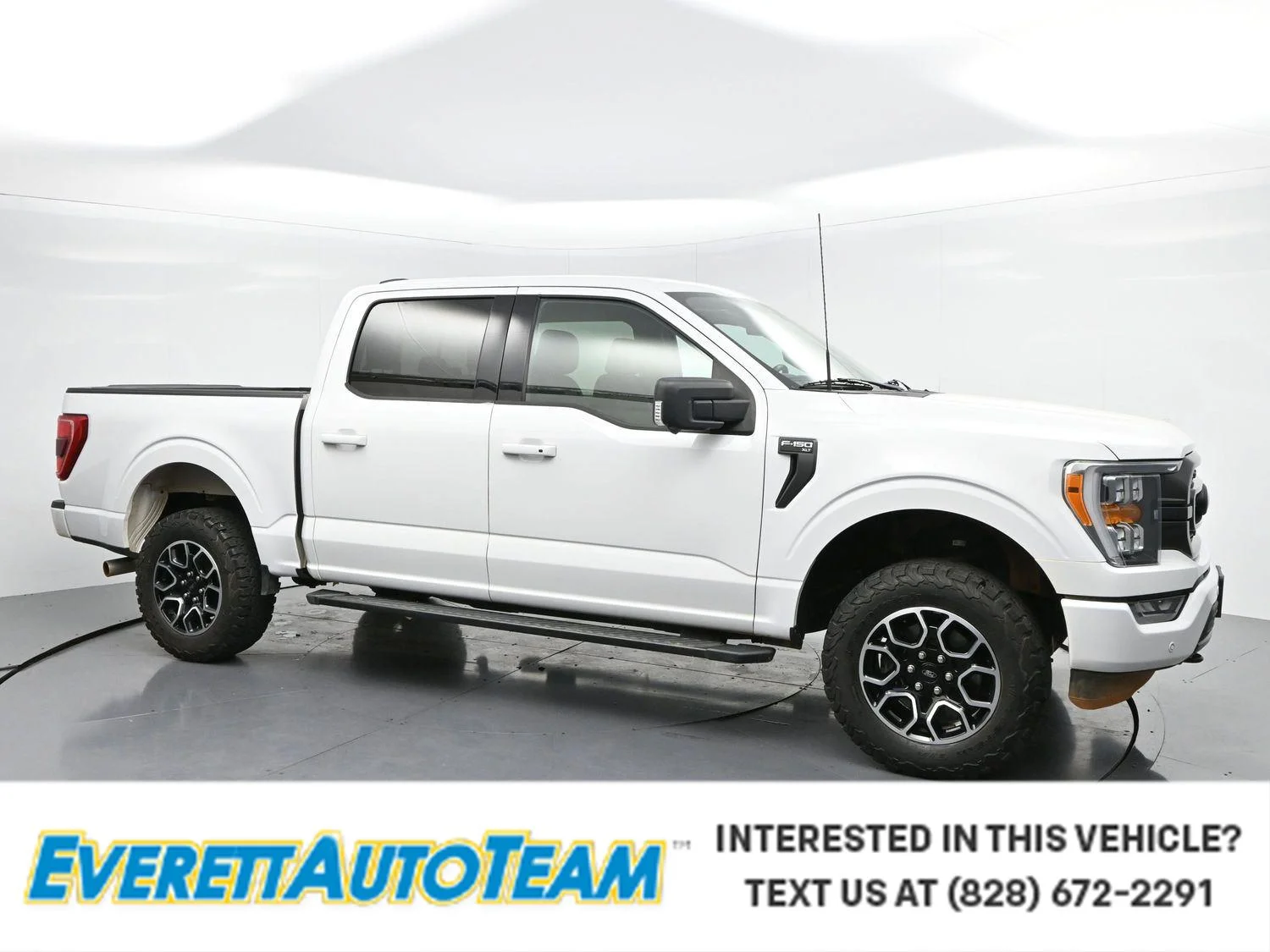 Used 2022 Oxford White Ford XL image 1