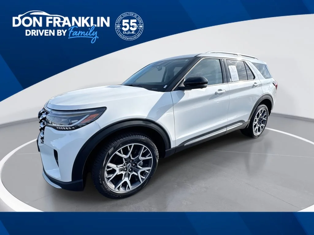 Used 2025 White Ford Platinum image 1