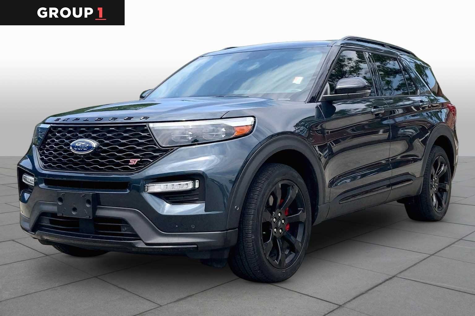 2023 Ford Explorer ST 4WD's photo