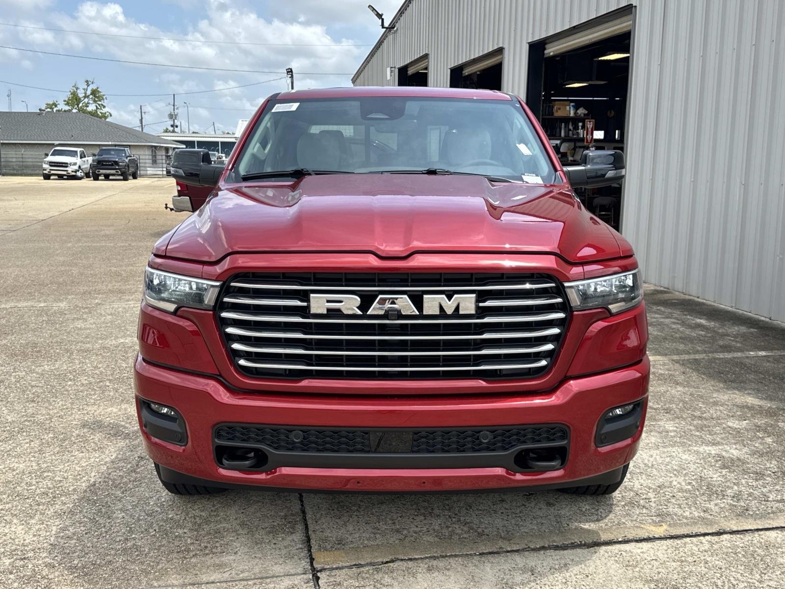 New 2026 Molten Red Pearl-Coat Exterior Paint RAM Laramie image 2