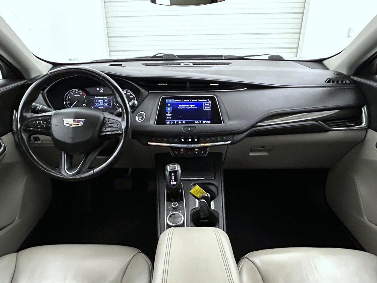 Used 2019 White Cadillac Premium Luxury image 21
