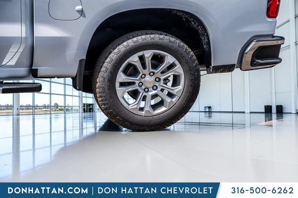2026 Chevrolet Silverado 1500 LTZ - Photo 38