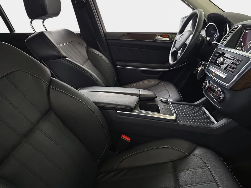 Used 2014 Iridium Silver Metallic Mercedes-Benz GL 450 image 10
