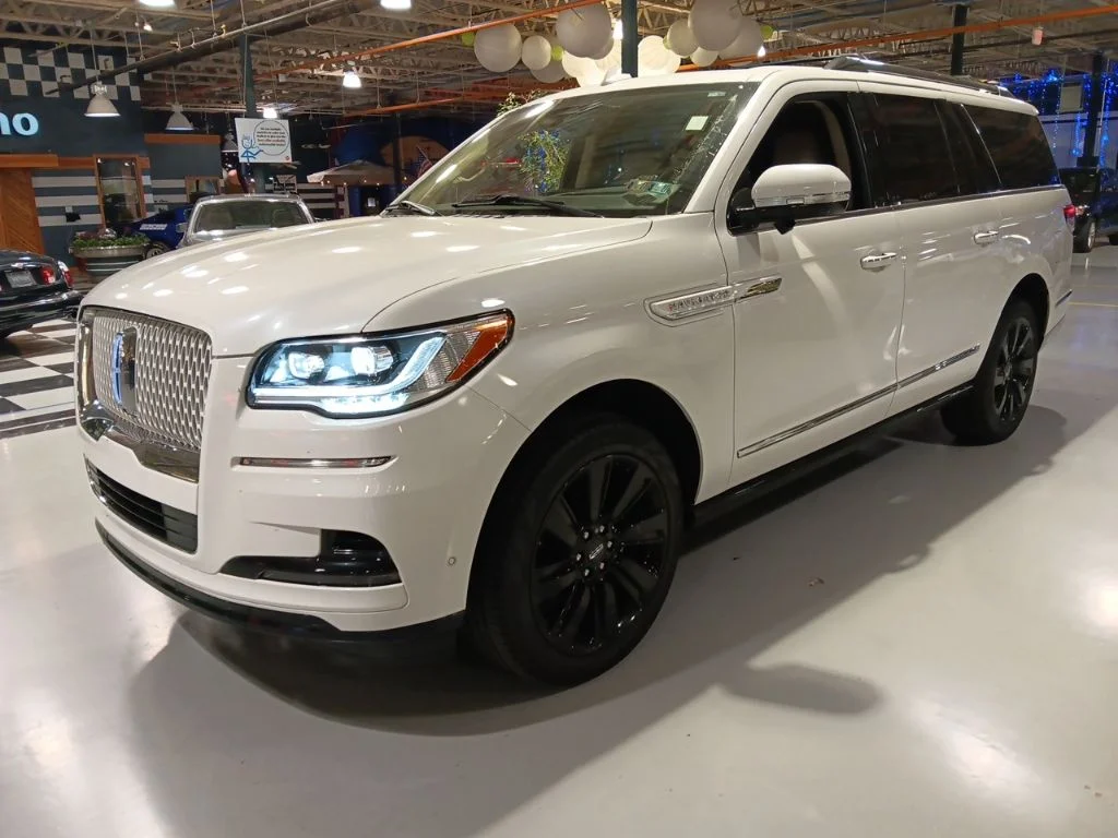 2024 Lincoln Navigator Reserve L 4WD's photo
