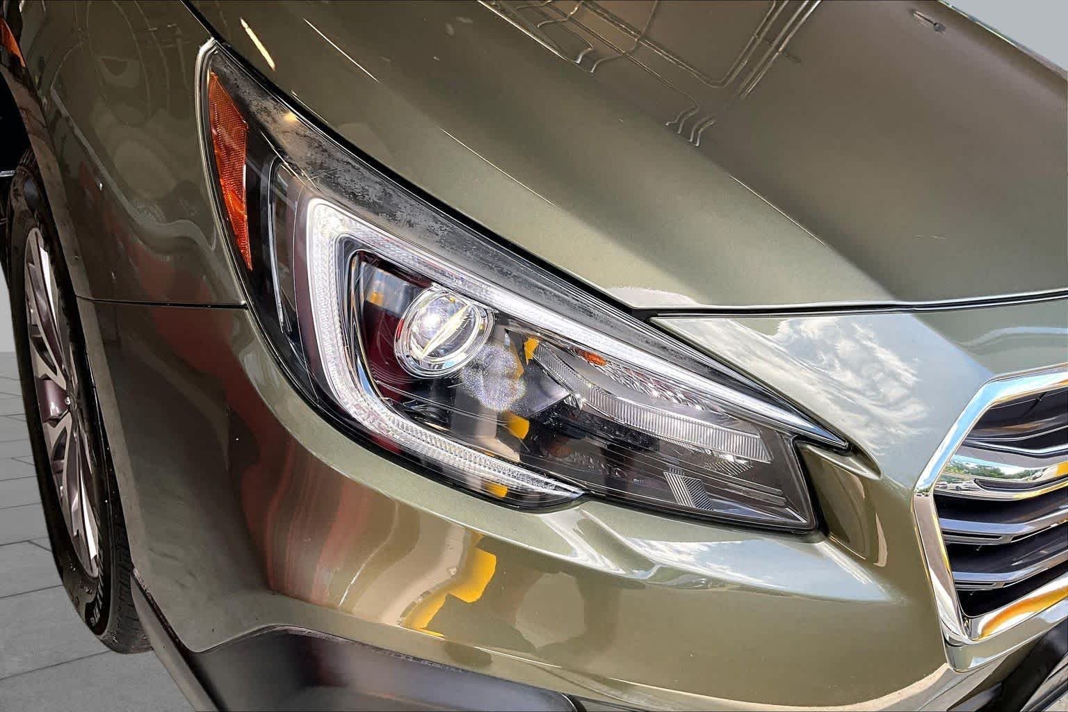Used 2018 Wilderness Green Metallic Subaru Touring image 27