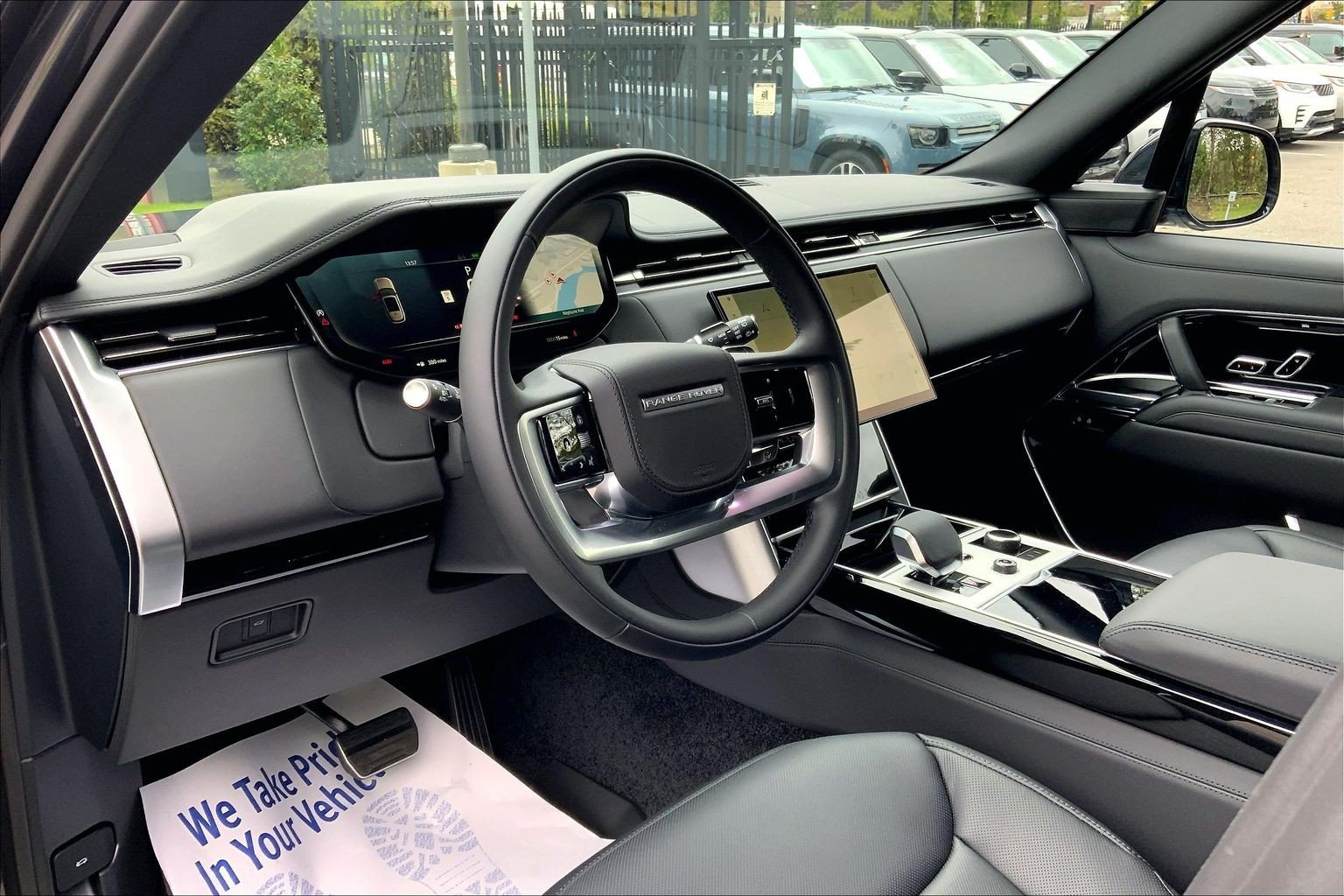New 2027 Carpathian Grey Land Rover SE image 8