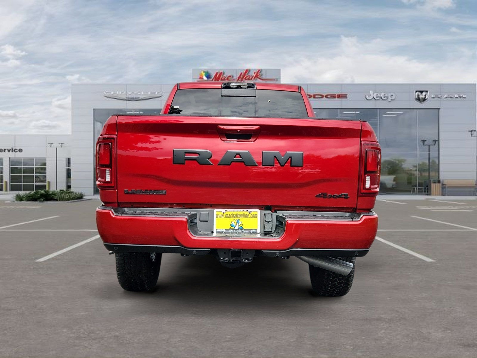 New 2026 Molten Red Pearl-Coat Exterior Paint RAM Laramie image 4