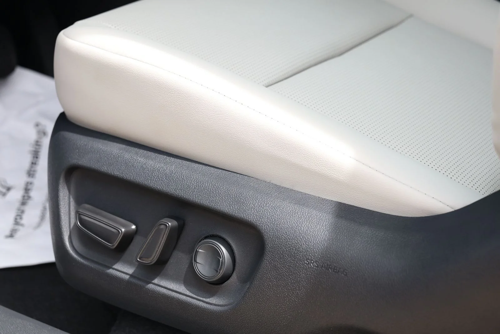 New 2026 White Toyota XLE Premium image 29