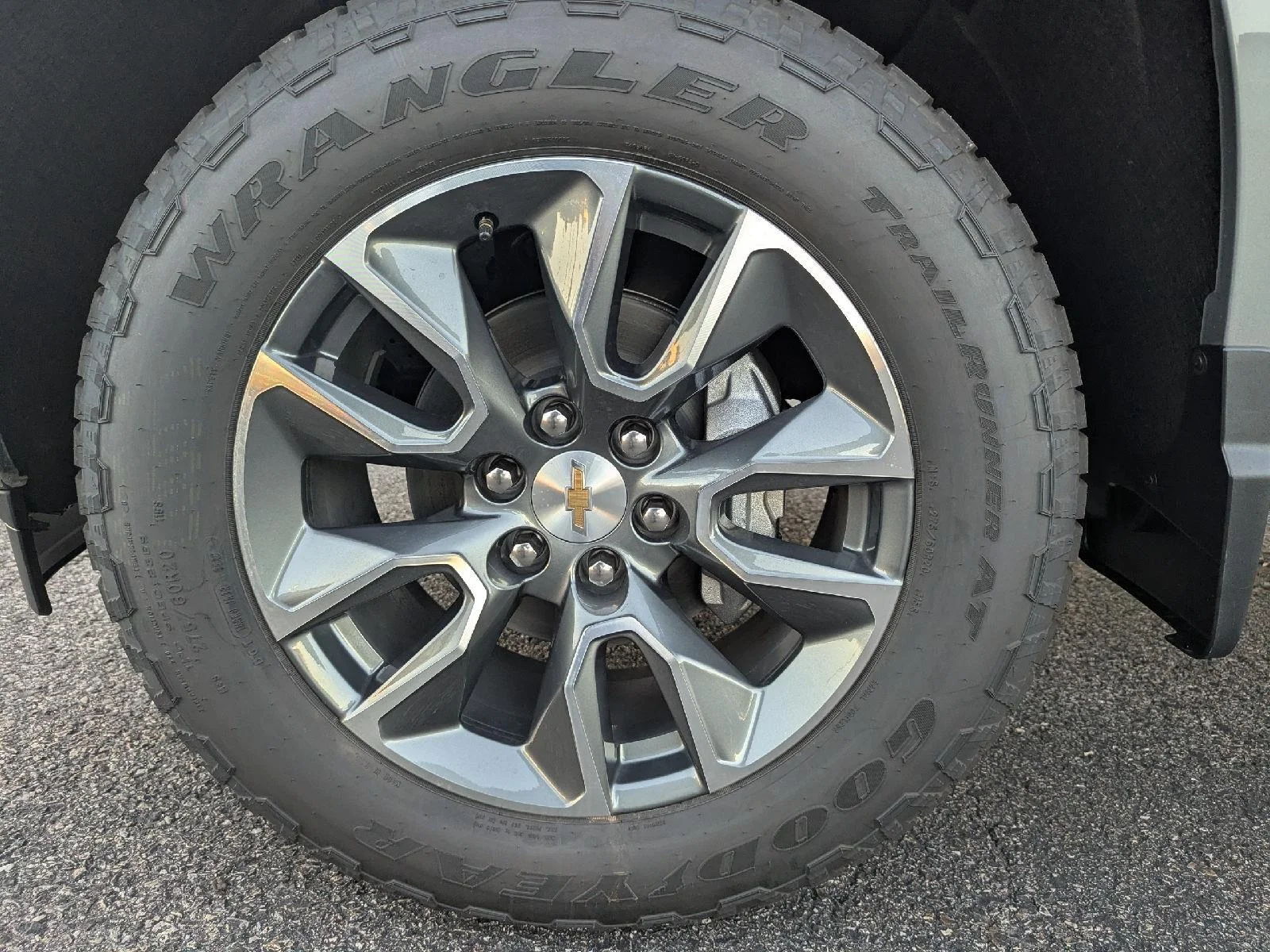 2026 Chevrolet Silverado 1500 LT - Photo 10