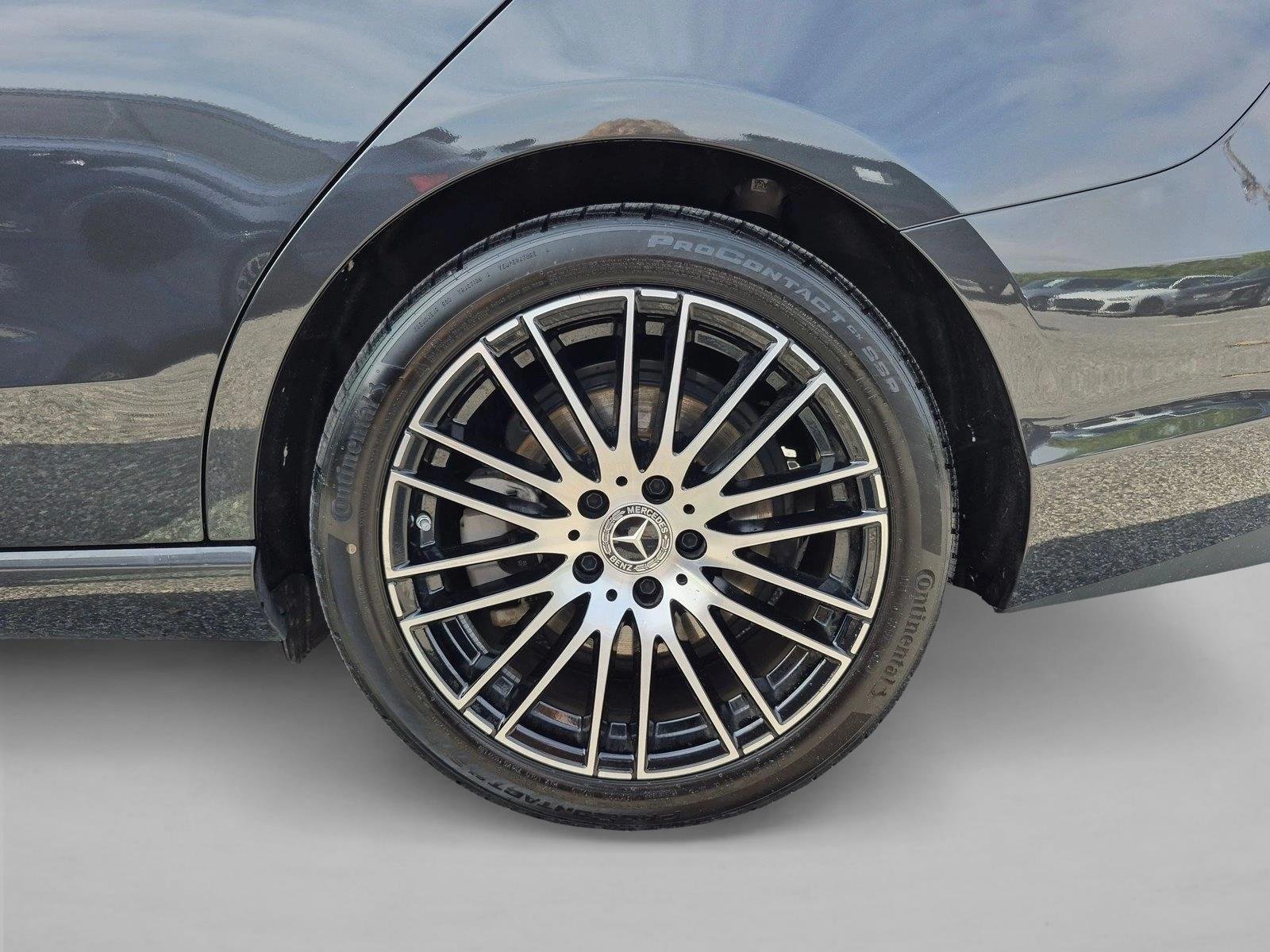 Used 2026 Graphite Grey Metallic Mercedes-Benz C 300 image 26