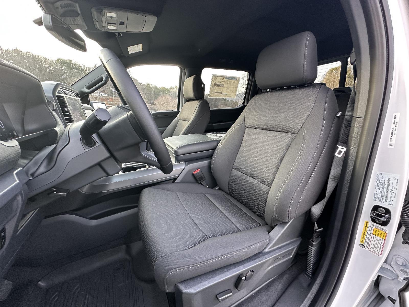 2025 Ford F-150 XLT - Photo 9