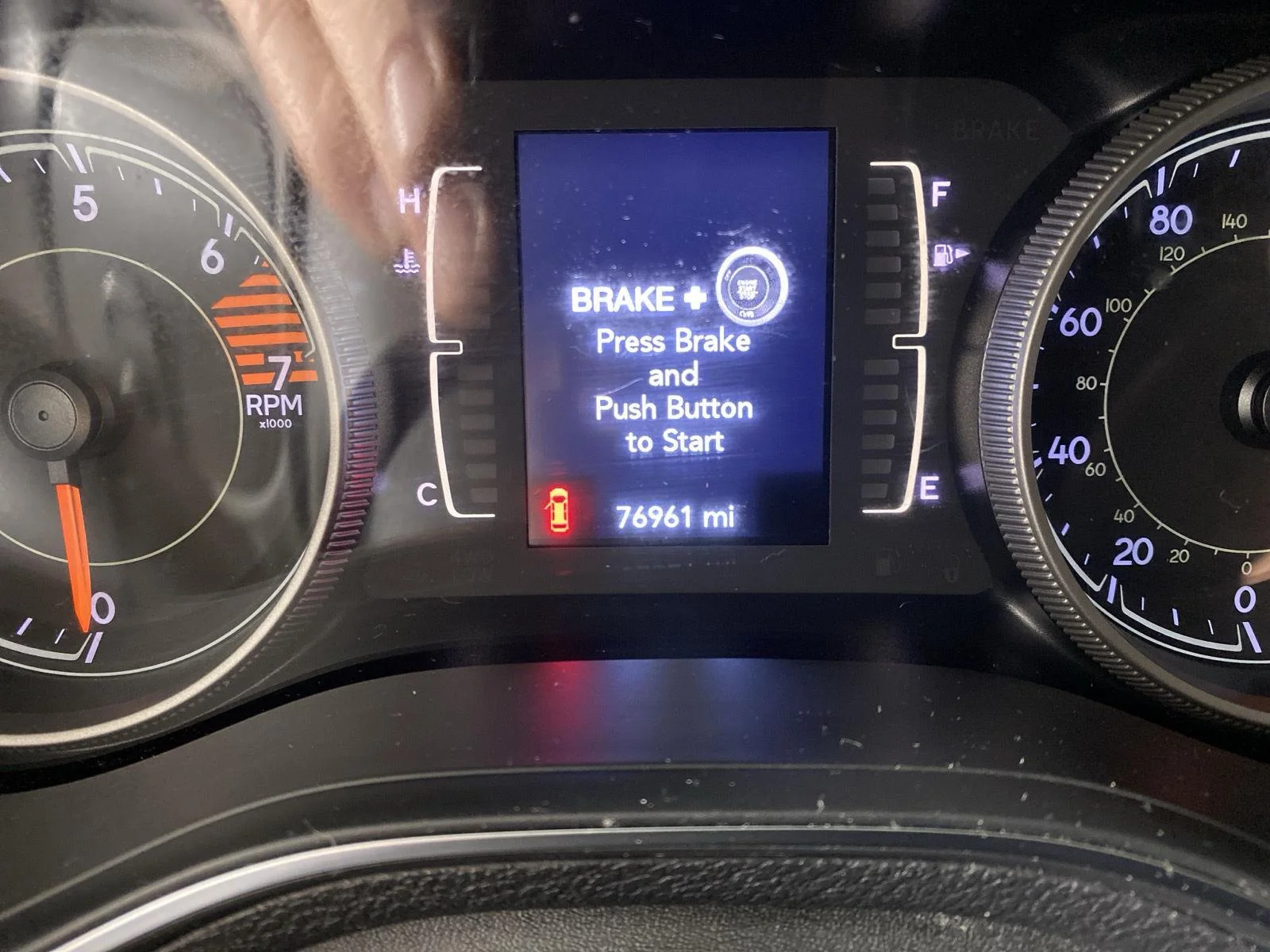 Used 2019 Velvet Red Pearlcoat Jeep Latitude Plus image 16