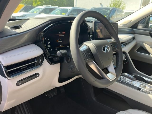New 2027 Harbor Gray INFINITI Luxe AWD image 11