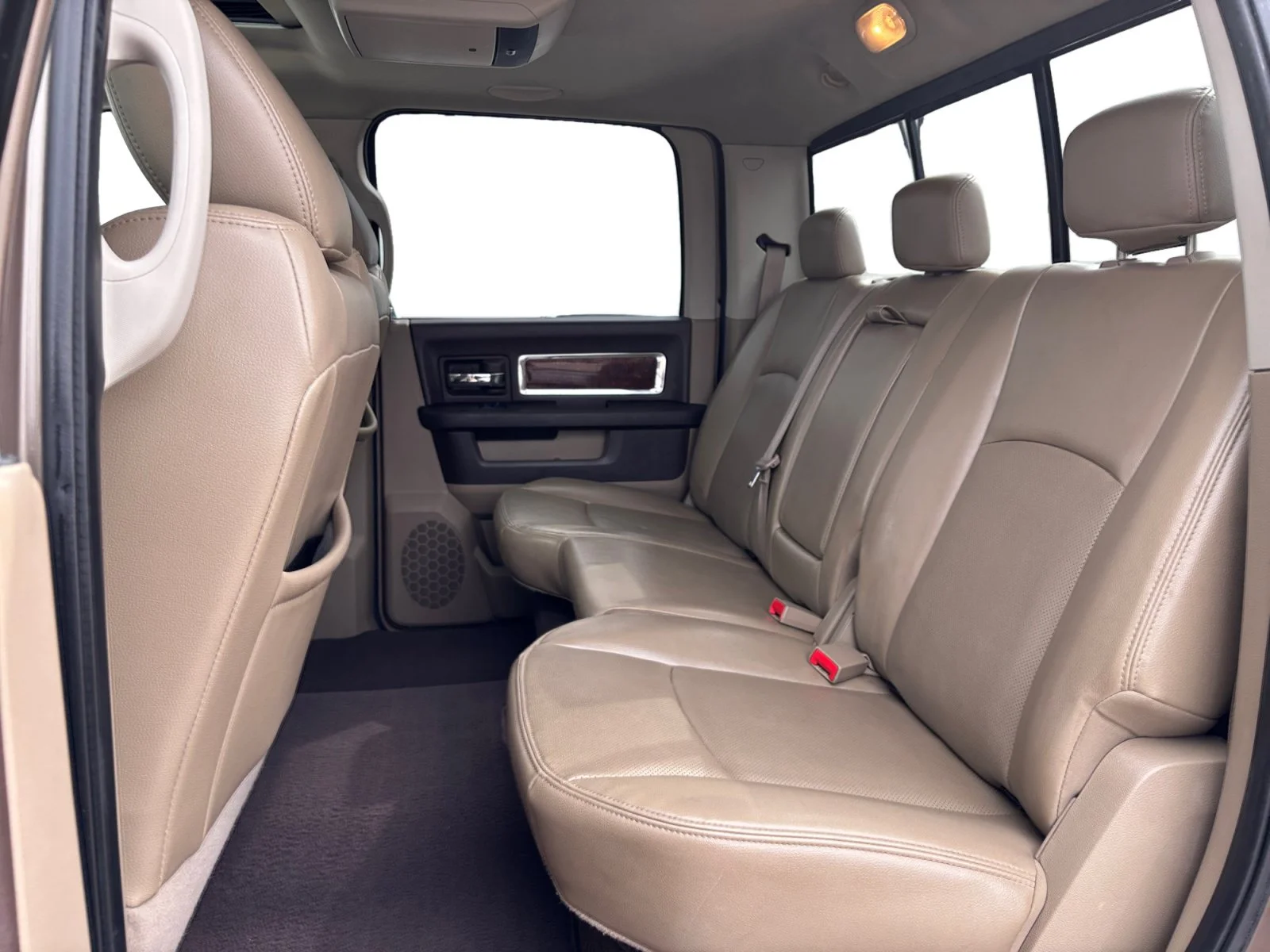 Used 2010 BROWN Dodge Laramie image 16