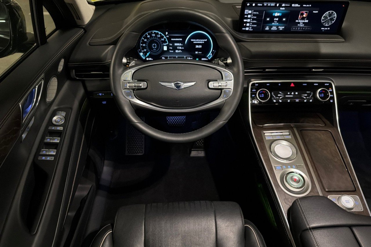 Used 2022 SILVER Genesis  image 13