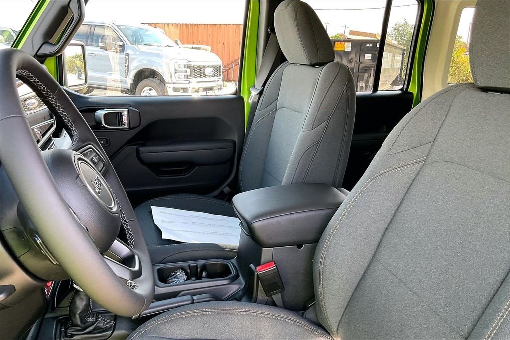 New 2026 Jeep Wrangler Willys 4D Sport Utility