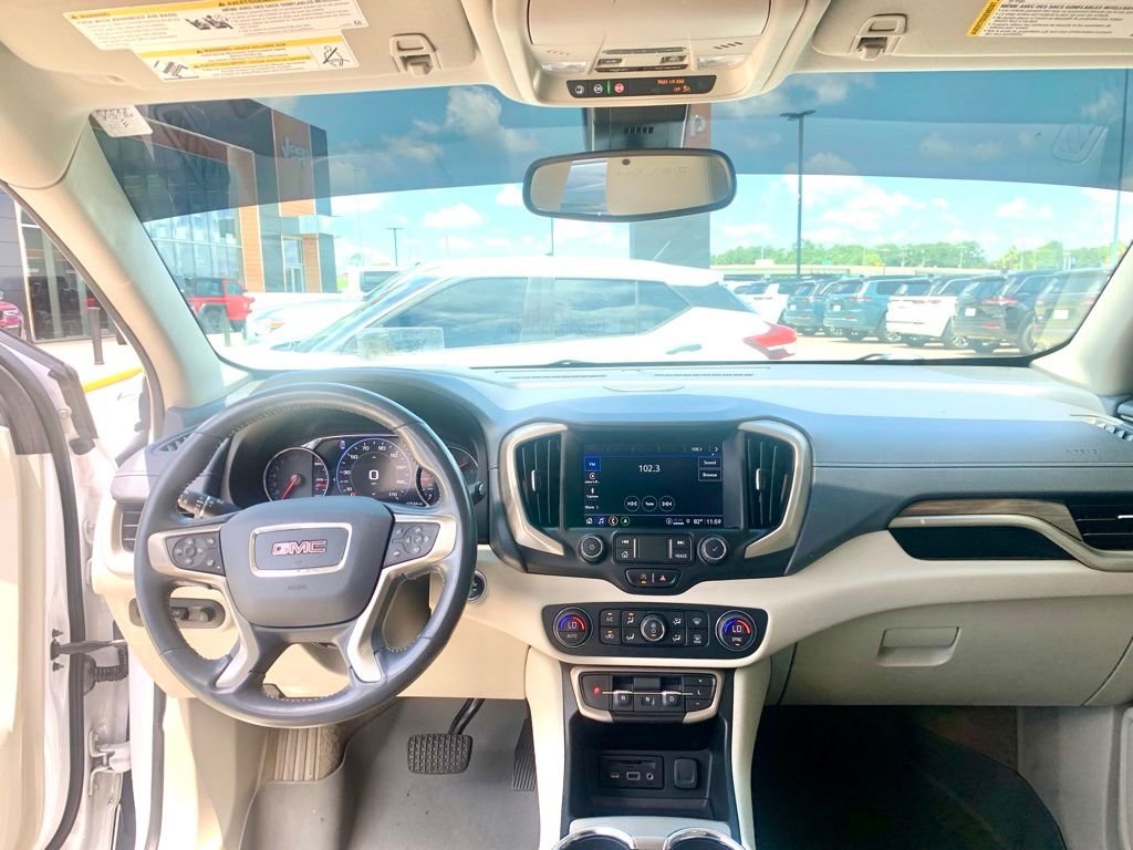 Used 2022 White GMC Denali image 15