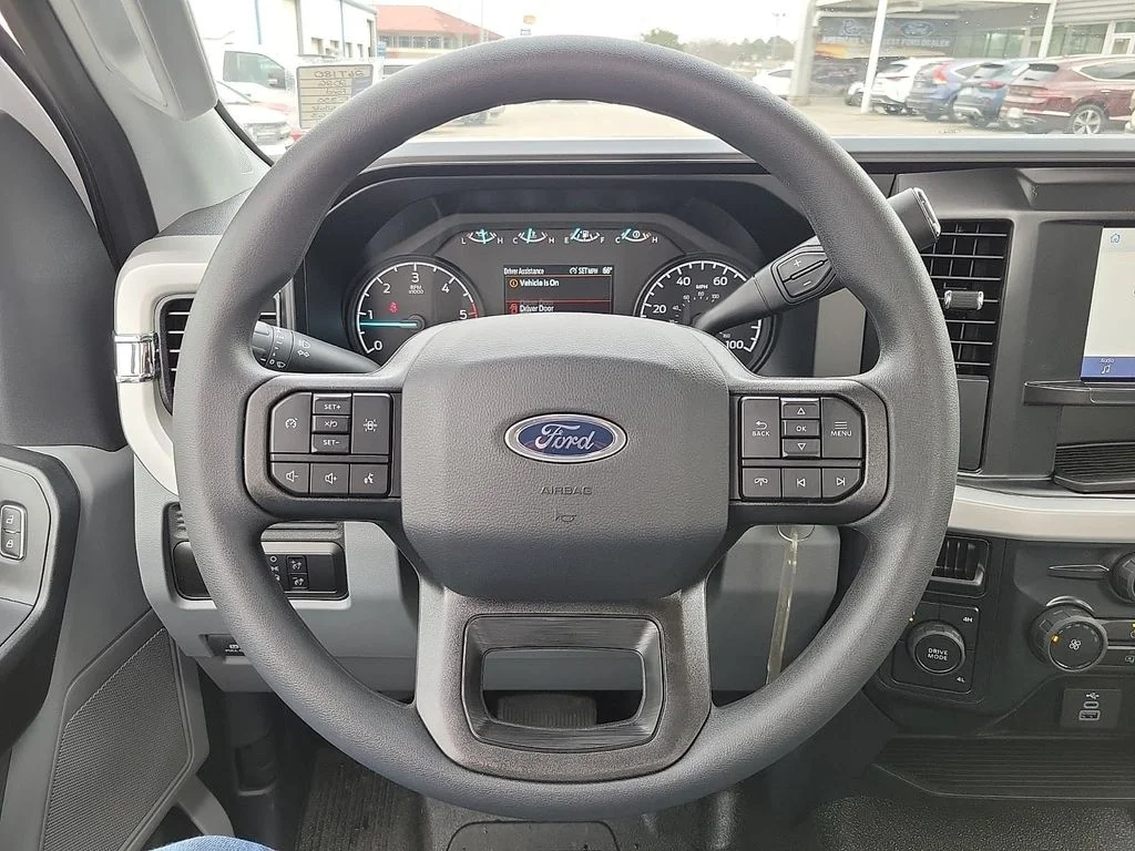 New 2026 Oxford White Ford F-350® XL image 19