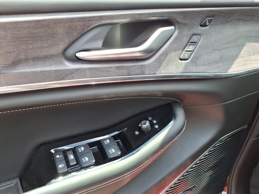 Used 2023 Red Jeep Overland 4xe image 17