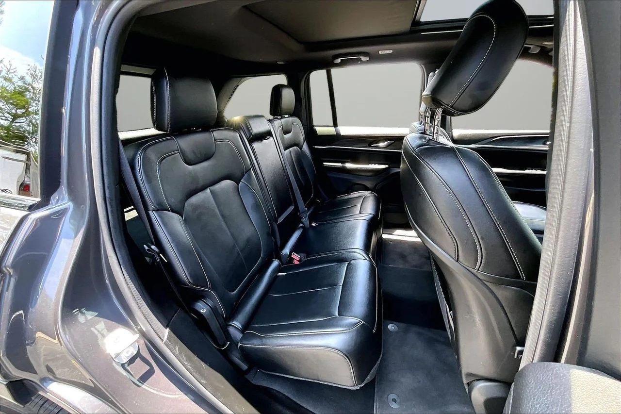 Certified Used 2024 Gray Jeep Limited image 25