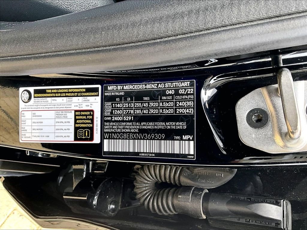 Used 2022 Black Mercedes-Benz GLC 300 image 37