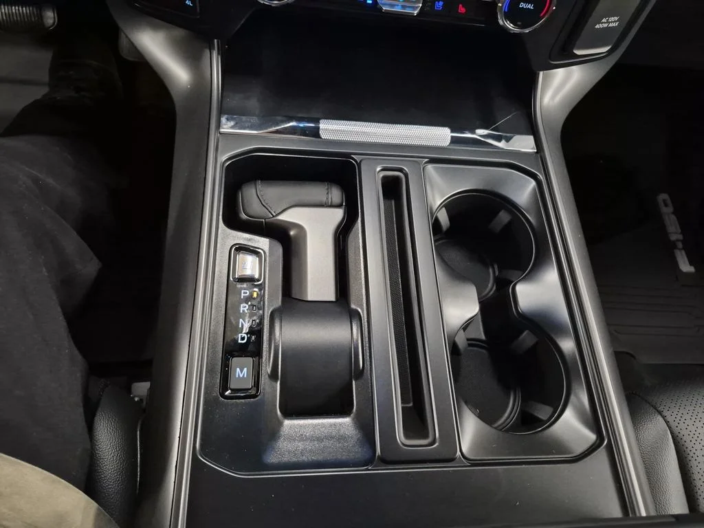 New 2026 Blue Ford Lariat image 32