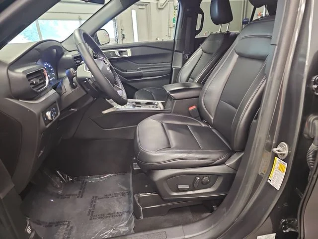 Used 2020 Gray Ford XLT image 15